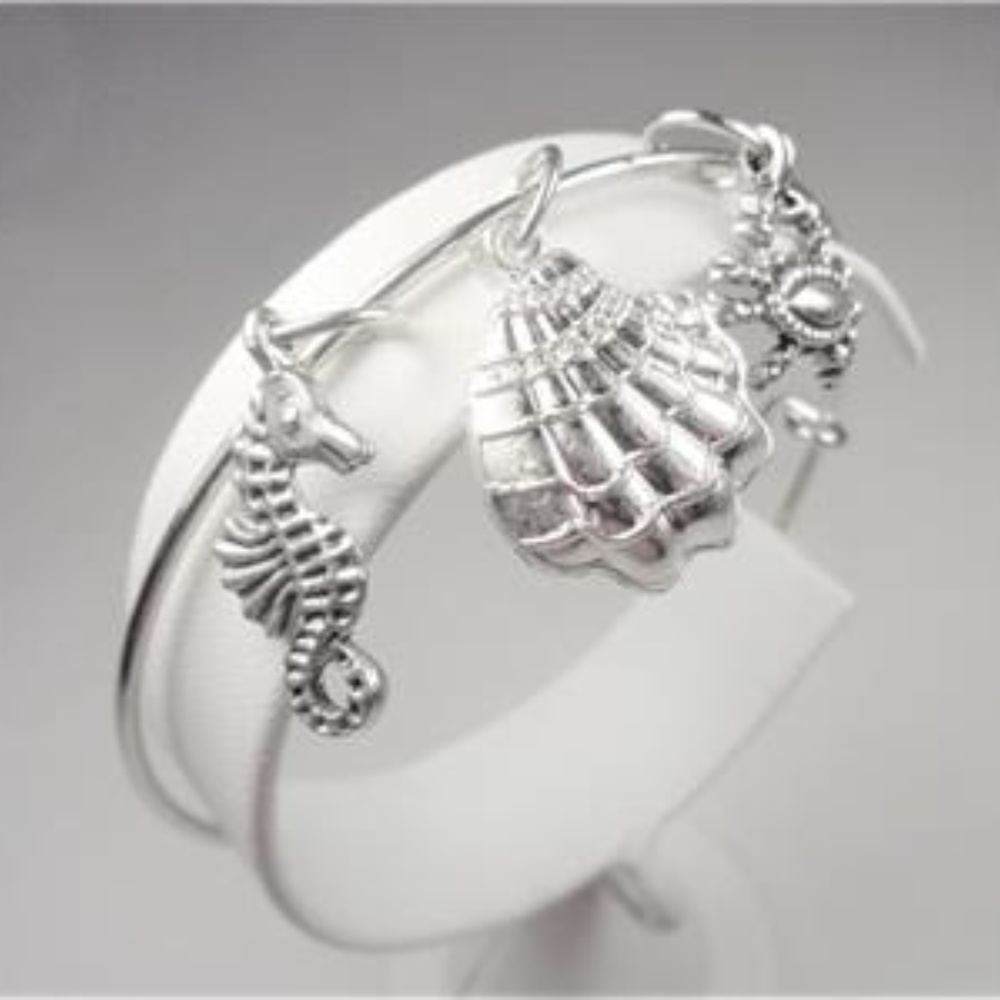 NAUTICAL CRAB SEA HORSE BEACH SHELL CHARM BRACELET - Picture 5 of 5